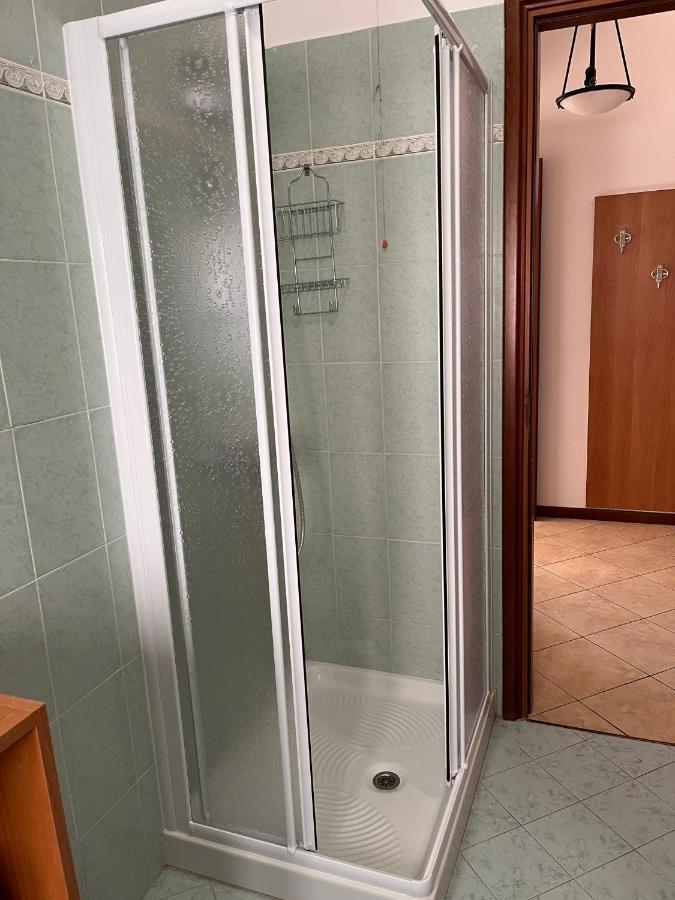 Sebino 11 Apartment Peschiera del Garda Bagian luar foto